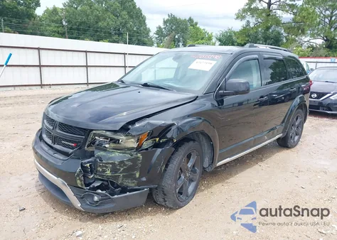 2020 Dodge Journey Crossroad z USA, uszkodzony, nr VIN 3C4PDCGB8LT263128